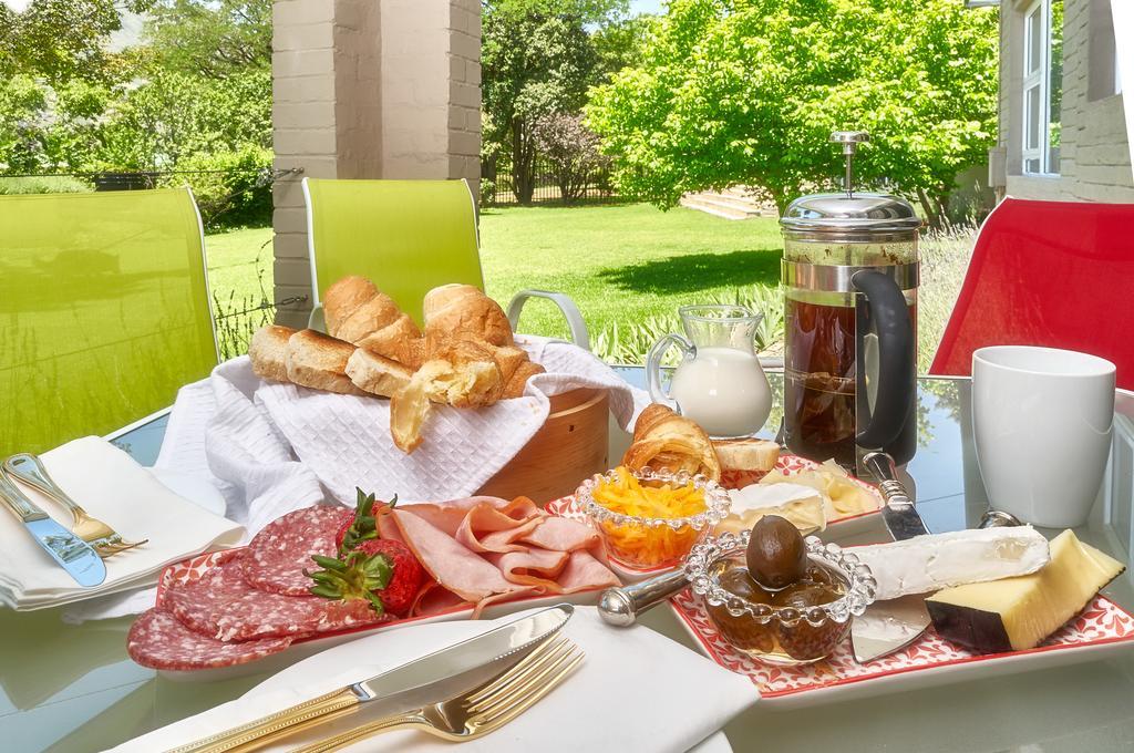 Upper House Guesthouse Кларенс Екстер'єр фото