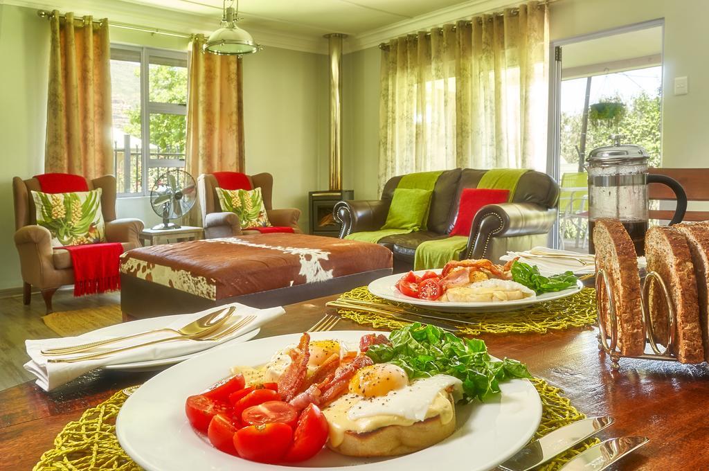 Upper House Guesthouse Кларенс Екстер'єр фото